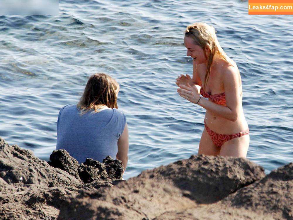 Dakota Johnson / dakotajohnson / isDakotaJohnson leaked photo photo #0657