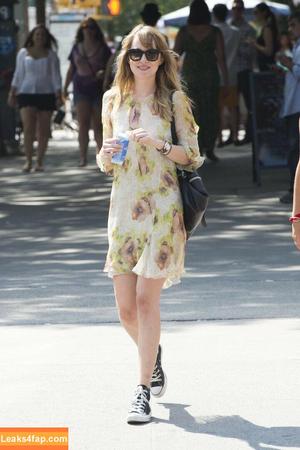 Dakota Johnson photo #0051