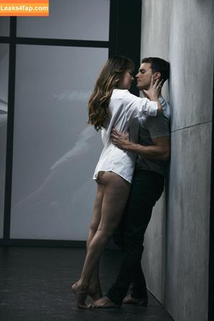 Dakota Johnson photo #0073