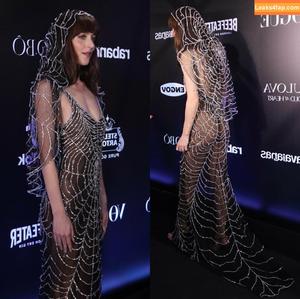 Dakota Johnson photo #0343