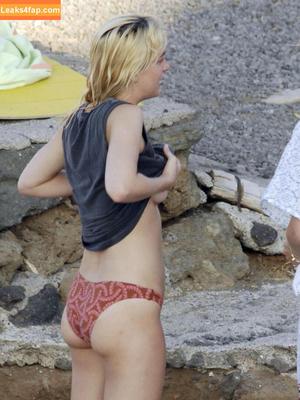 Dakota Johnson photo #0475