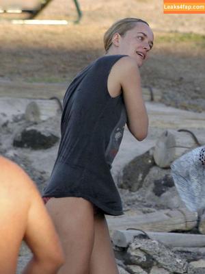 Dakota Johnson photo #0482