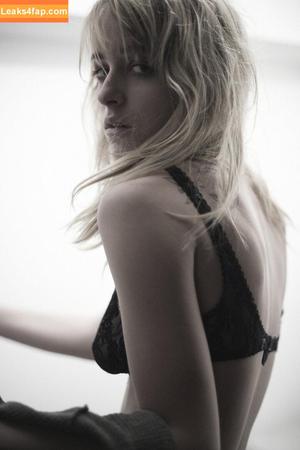 Dakota Johnson photo #0484