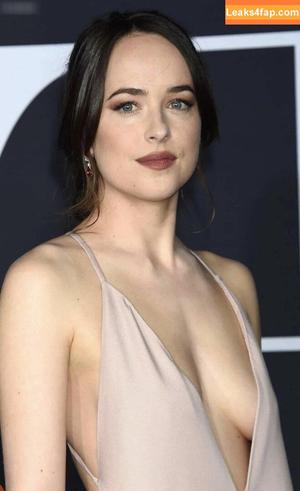 Dakota Johnson photo #0584