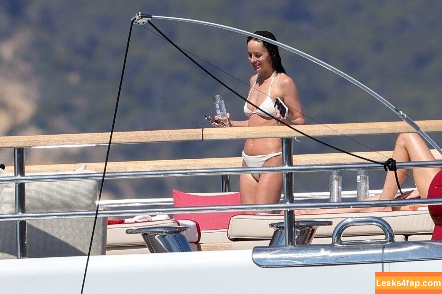 Dakota Johnson / dakotajohnson / isDakotaJohnson leaked photo photo #1016