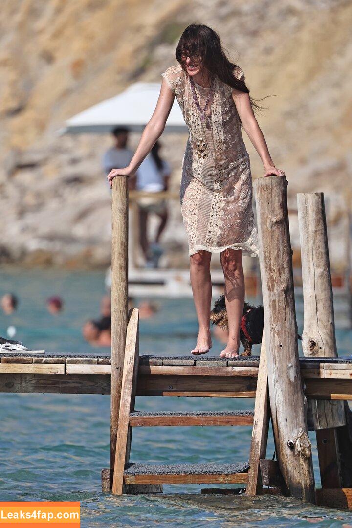 Dakota Johnson / dakotajohnson / isDakotaJohnson leaked photo photo #1084