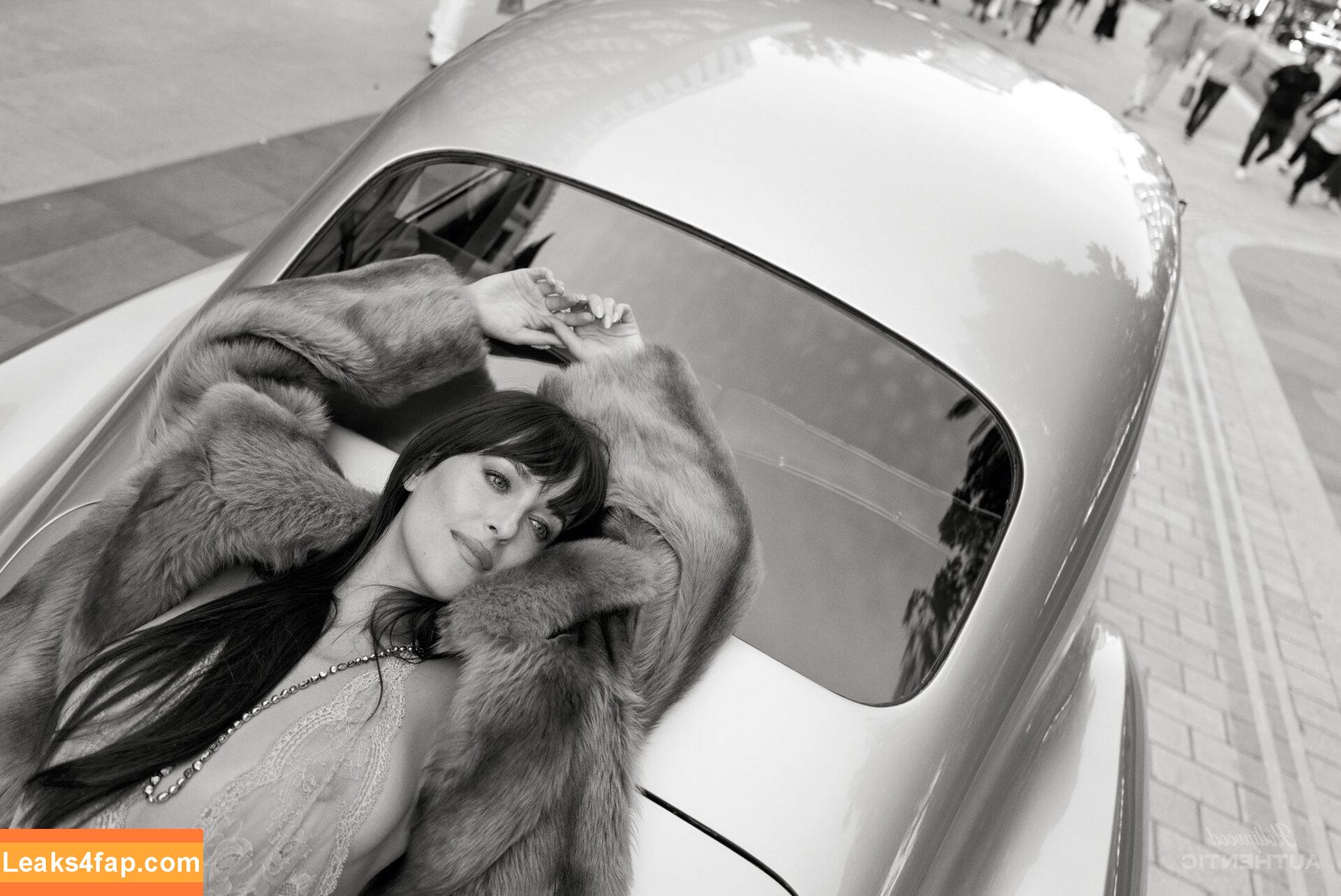 Dakota Johnson / dakotajohnson / isDakotaJohnson leaked photo photo #1110