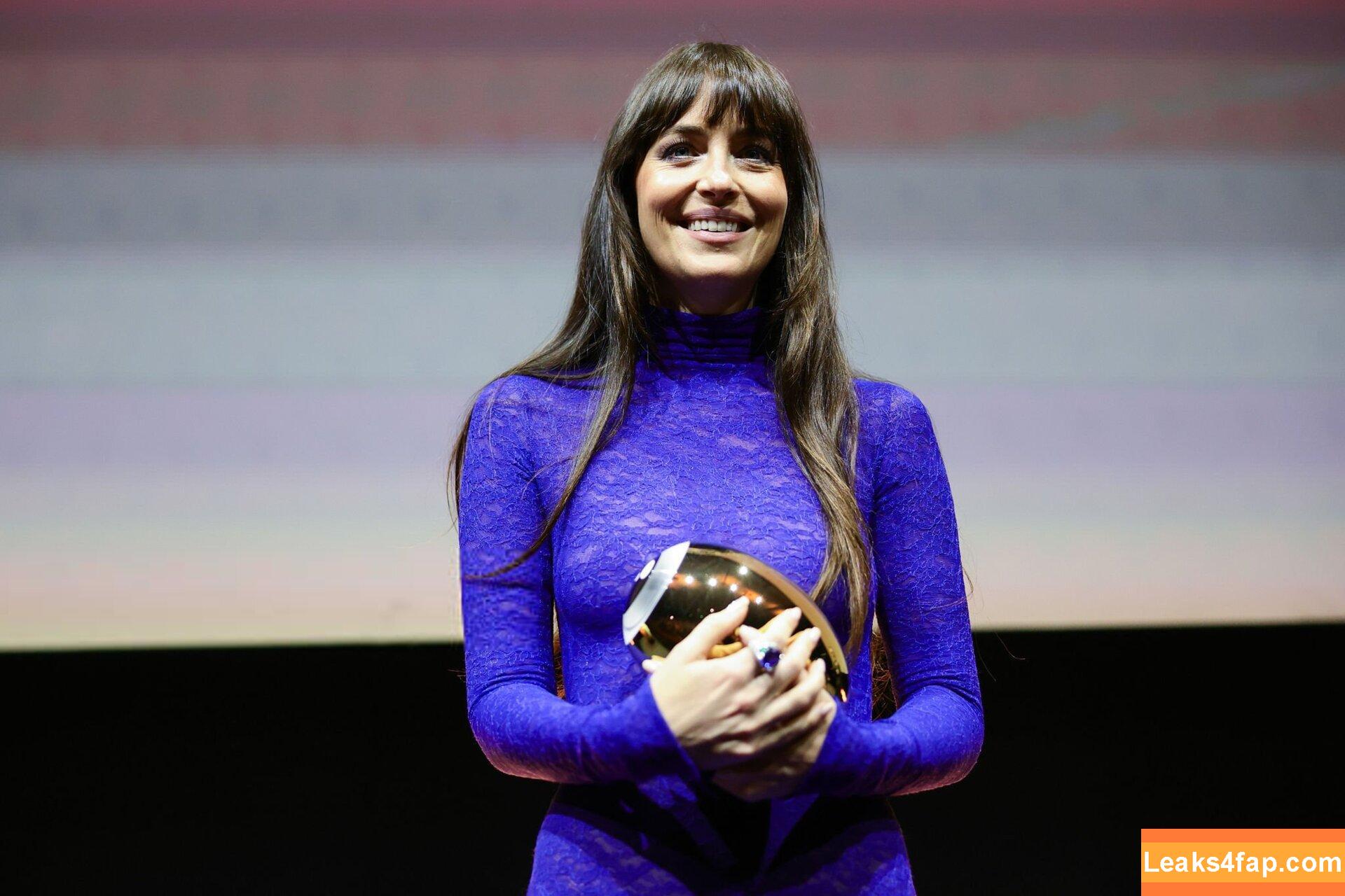 Dakota Johnson / dakotajohnson / isDakotaJohnson leaked photo photo #1154