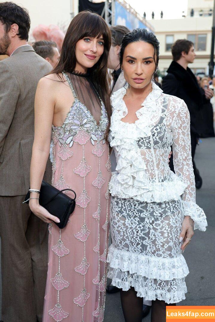 Dakota Johnson / dakotajohnson / isDakotaJohnson leaked photo photo #1171