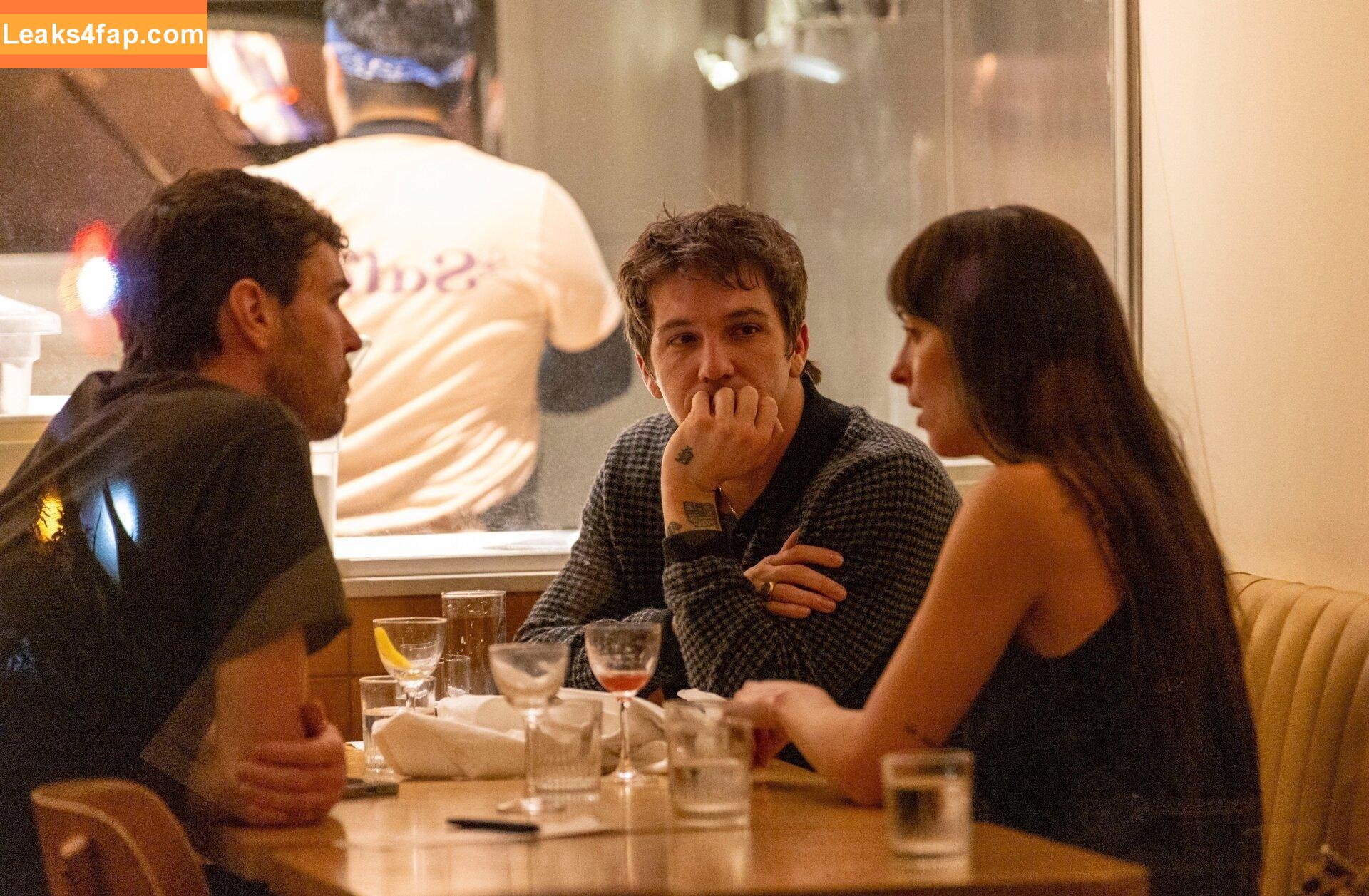 Dakota Johnson / dakotajohnson / https: / isDakotaJohnson leaked photo photo #1235