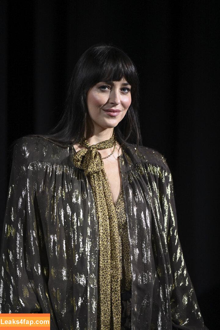 Dakota Johnson / dakotajohnson / https: / isDakotaJohnson leaked photo photo #1240