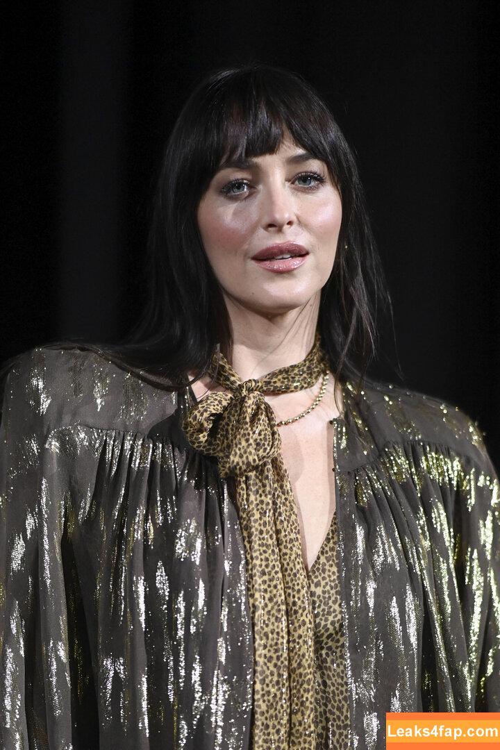 Dakota Johnson / dakotajohnson / https: / isDakotaJohnson leaked photo photo #1243