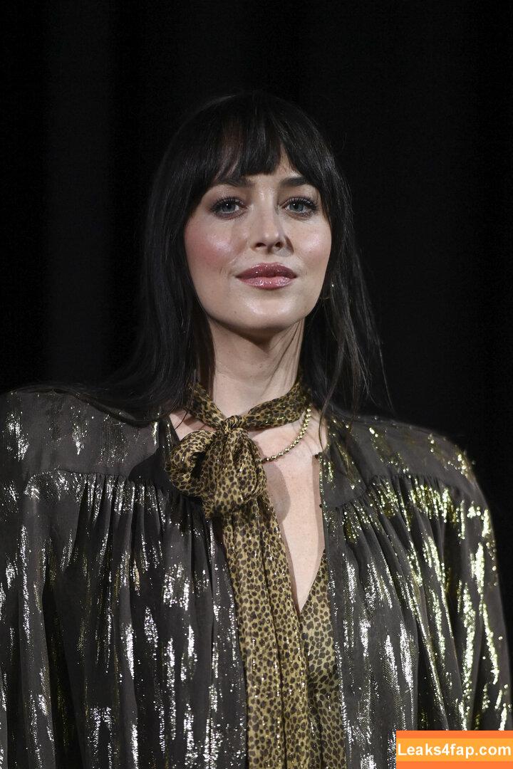 Dakota Johnson / dakotajohnson / https: / isDakotaJohnson leaked photo photo #1245