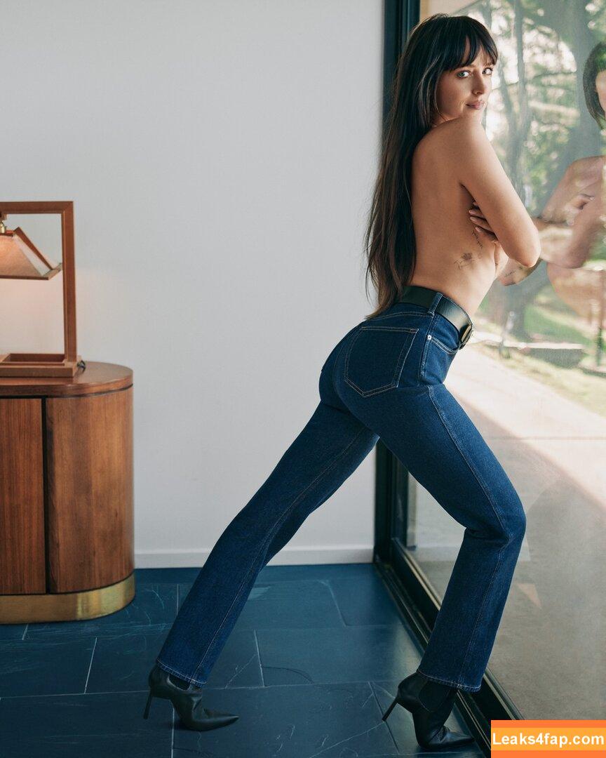 Dakota Johnson / dakotajohnson / https: / isDakotaJohnson leaked photo photo #1313
