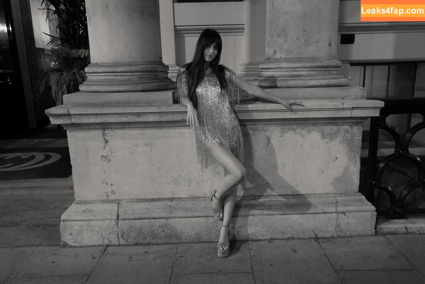 Dakota Johnson / dakotajohnson / https: / isDakotaJohnson leaked photo photo #1339