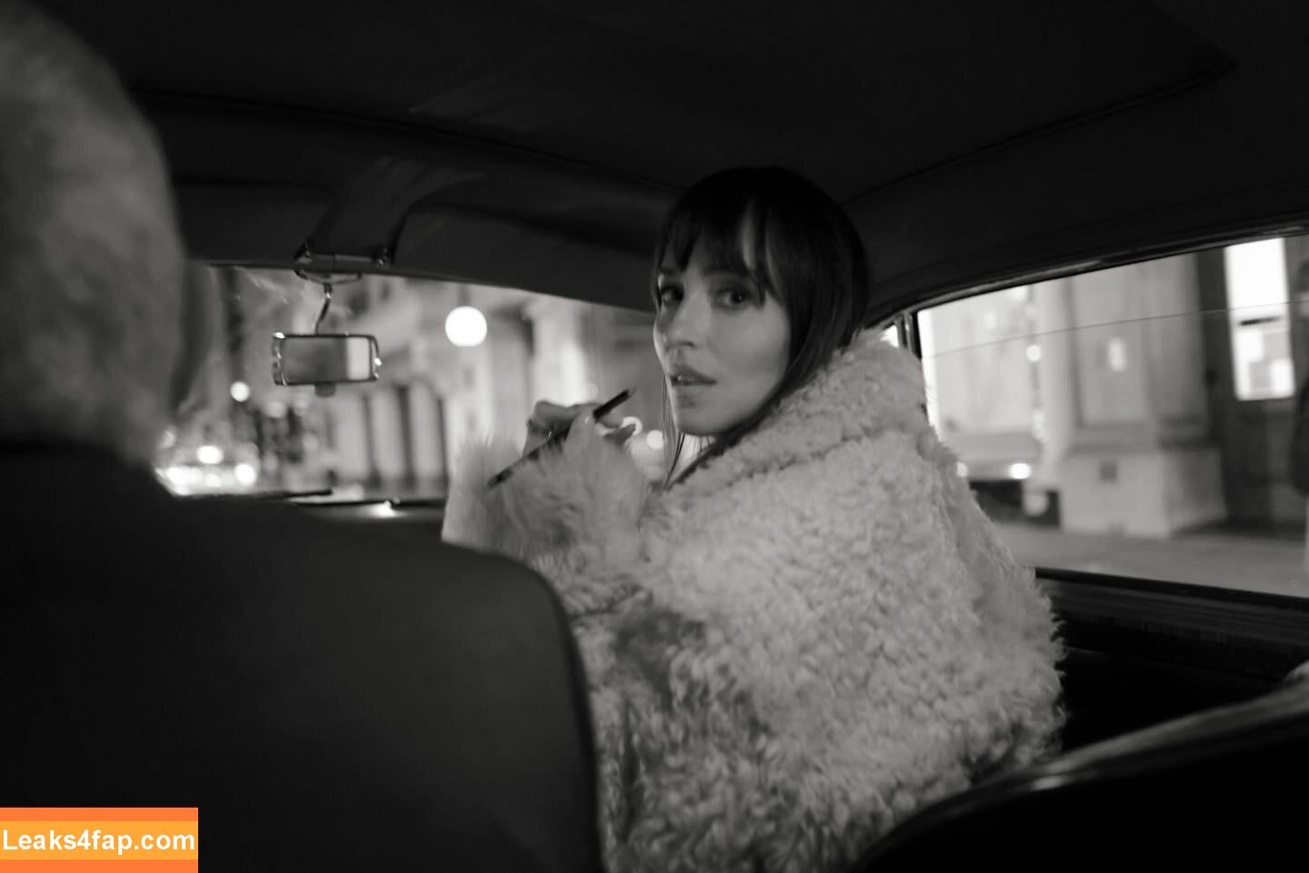 Dakota Johnson / dakotajohnson / https: / isDakotaJohnson leaked photo photo #1344