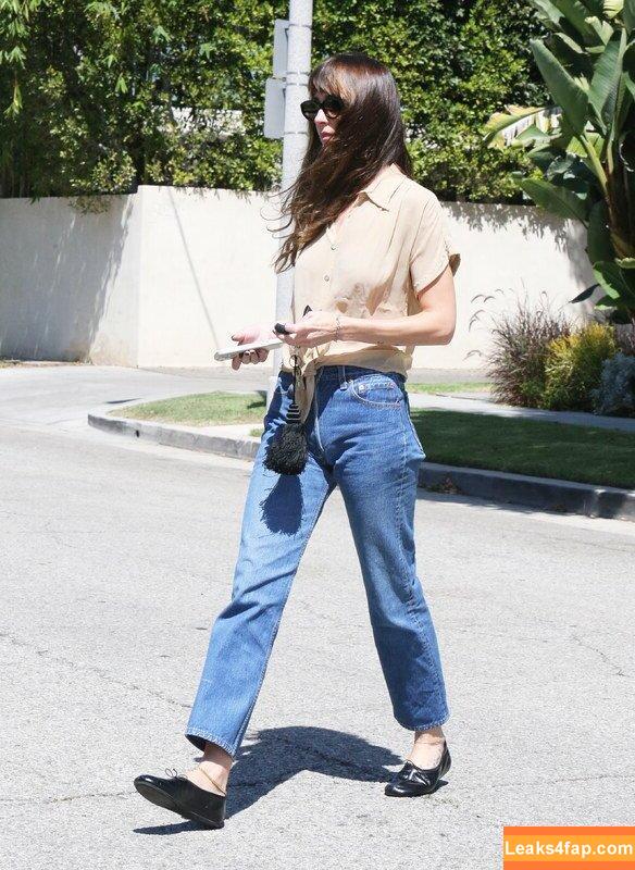 Dakota Johnson / dakotajohnson / https: / isDakotaJohnson leaked photo photo #1382