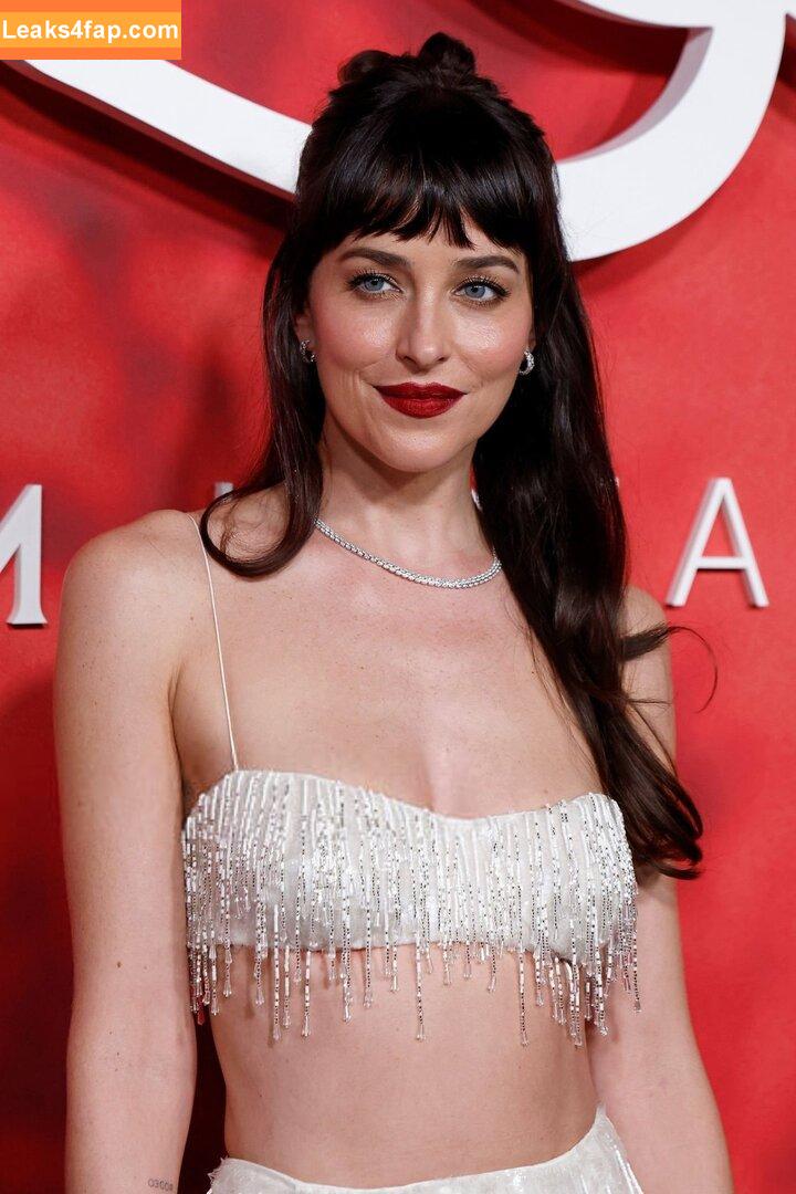 Dakota Johnson / dakotajohnson / https: / isDakotaJohnson leaked photo photo #1476