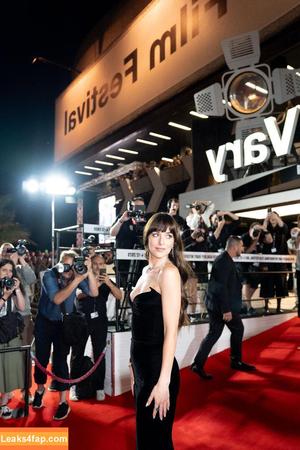 Dakota Johnson photo #1032