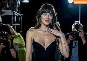 Dakota Johnson photo #1044