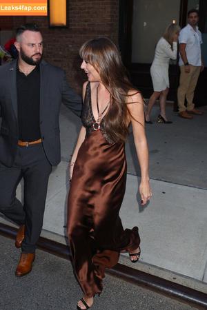 Dakota Johnson photo #1094