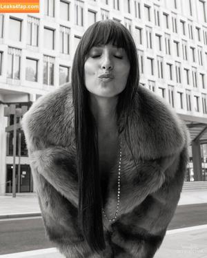 Dakota Johnson photo #1101