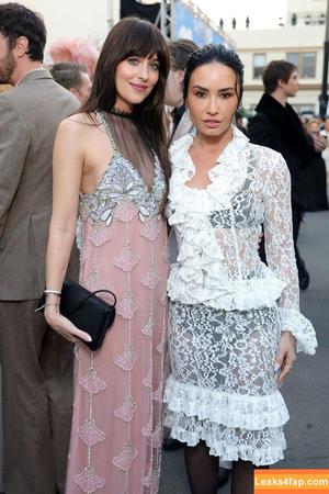 Dakota Johnson photo #1171