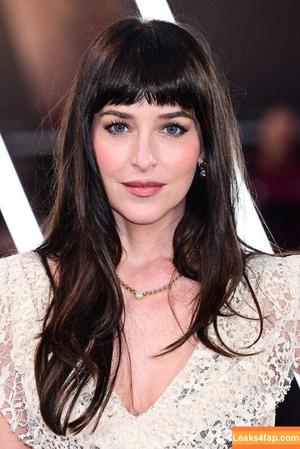 Dakota Johnson photo #1429