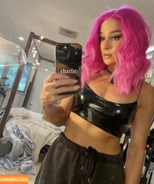 Dakota Kai photo #0229