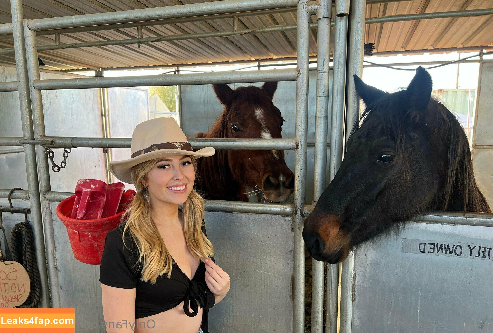 DakotaJane / dakotajane11 leaked photo photo #0050