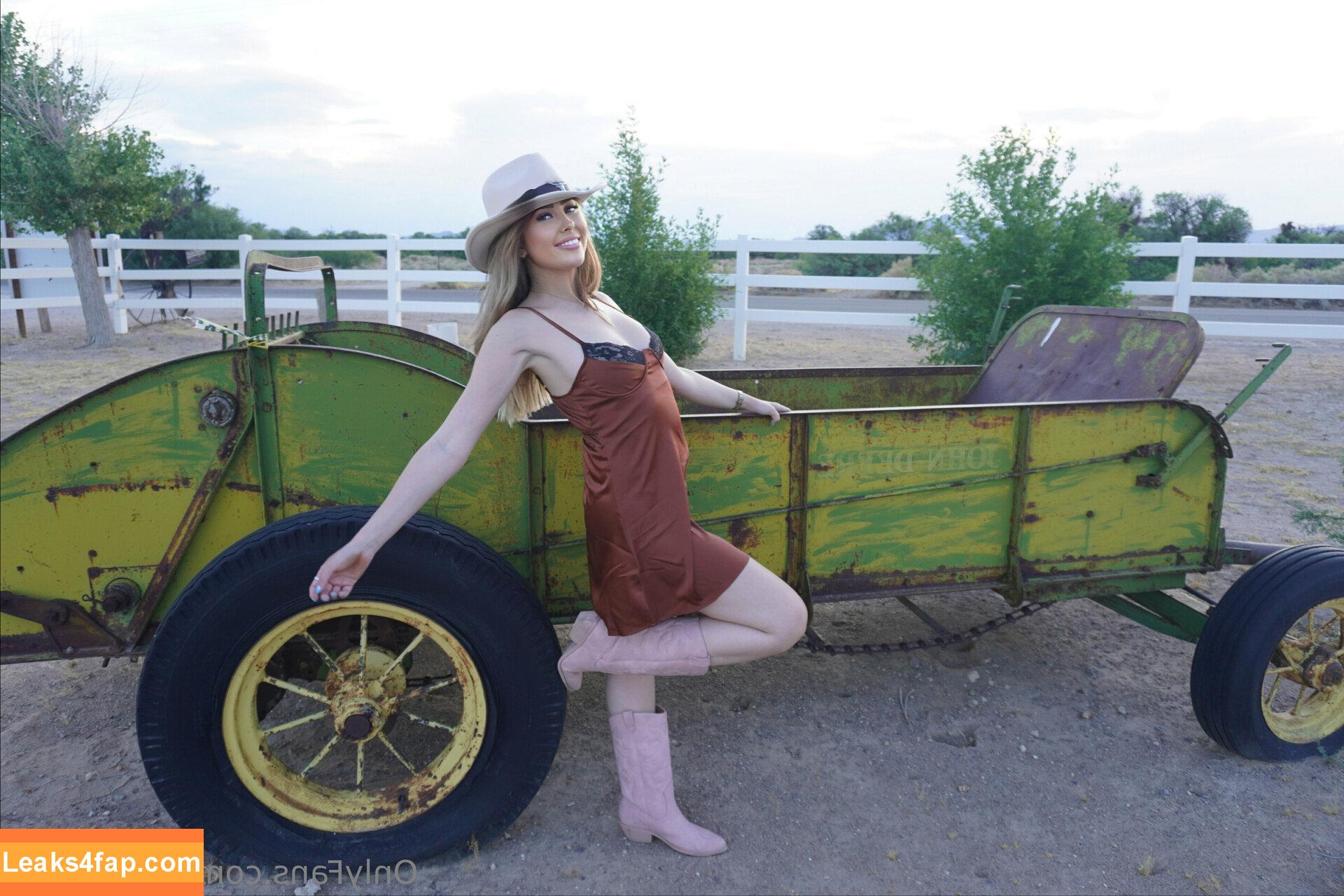 DakotaJane / dakotajane11 leaked photo photo #0079