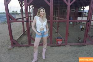 DakotaJane photo #0075