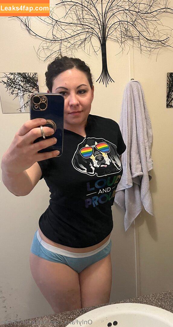 dallasbellafree /  leaked photo photo #0002
