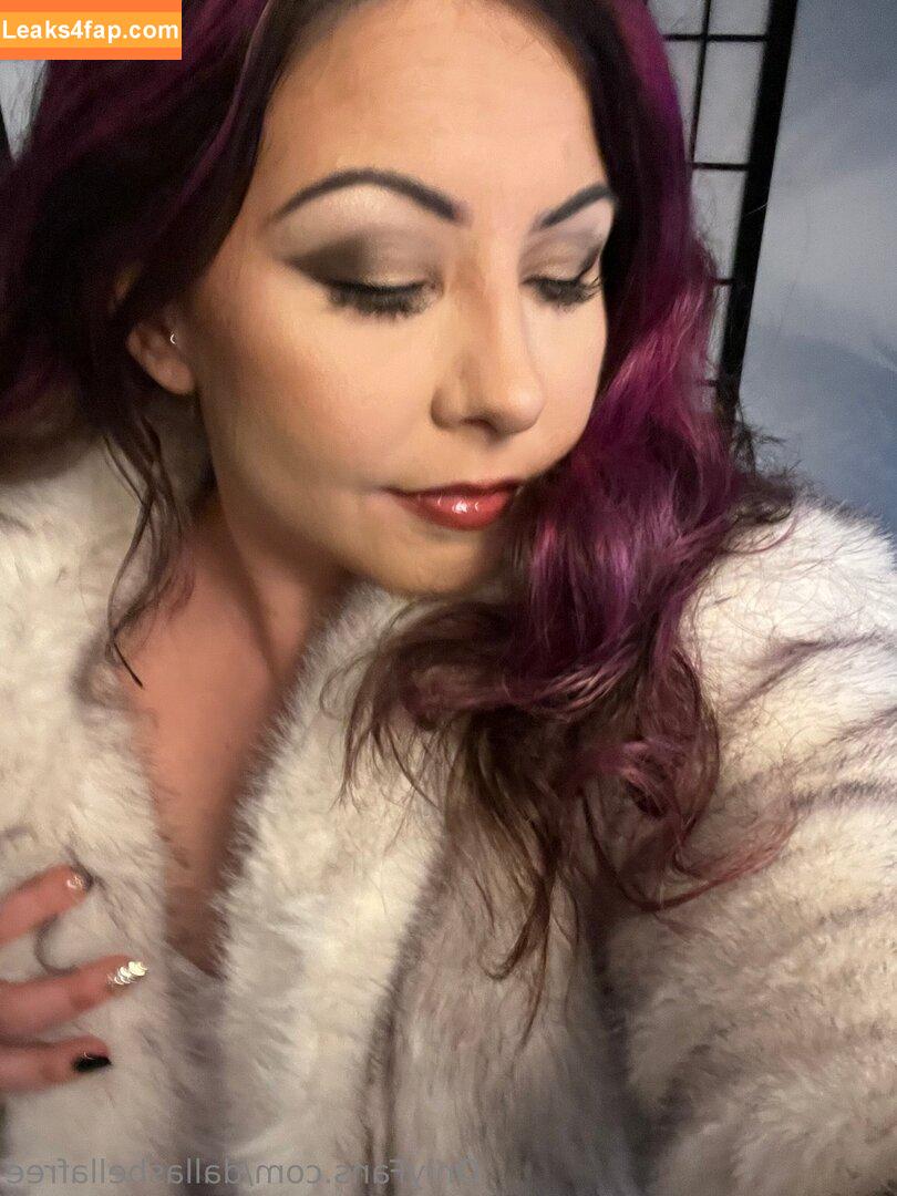 dallasbellafree /  leaked photo photo #0023