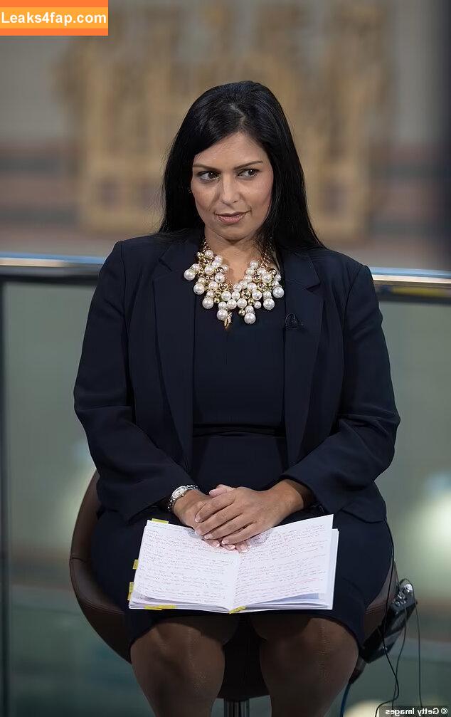 Dame Priti Patel MP / pritipatel слитое фото фото #0025