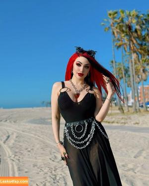 Dani Divine photo #0275