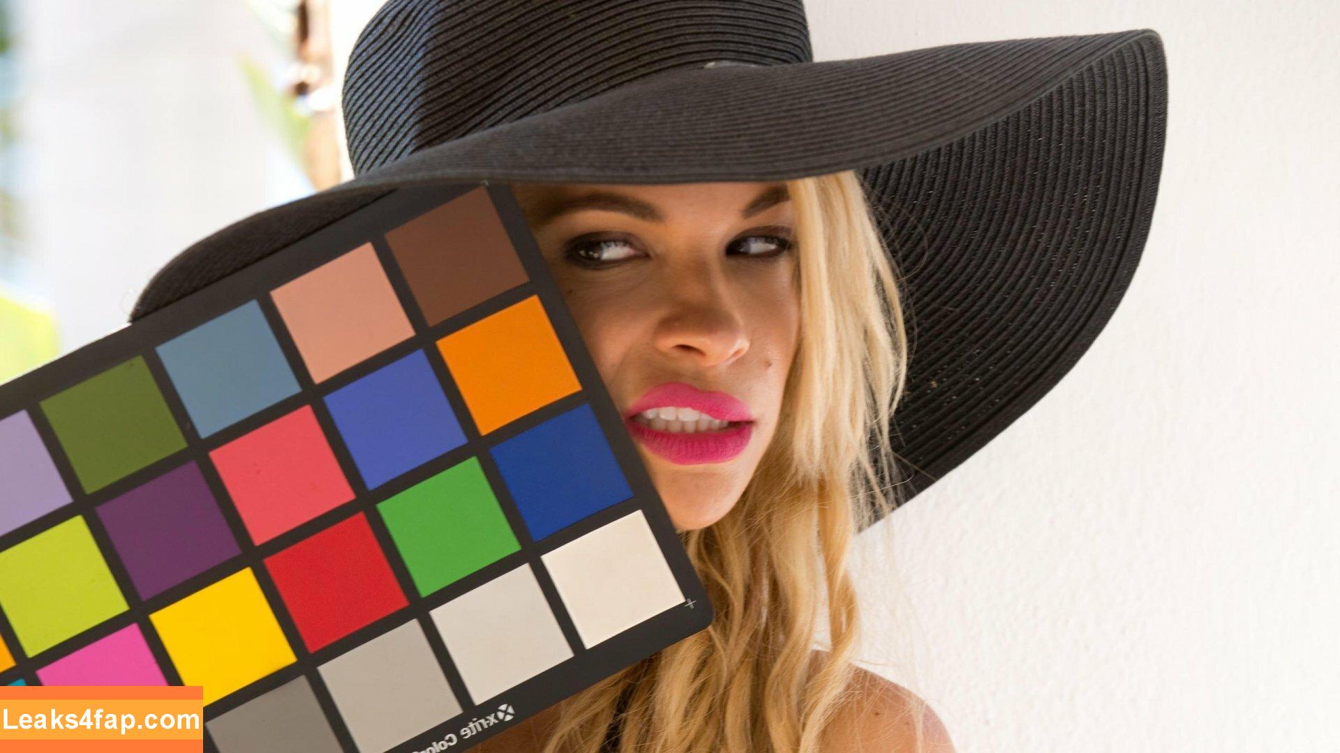 Dani Mathers / DaniMathers / missdanimathers leaked photo photo #0449