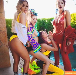 Dani Thorne photo #0044