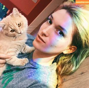 Dani Thorne photo #0063