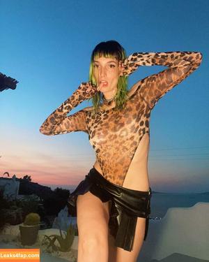 Dani Thorne photo #0079