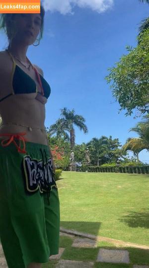 Dani Thorne photo #0123