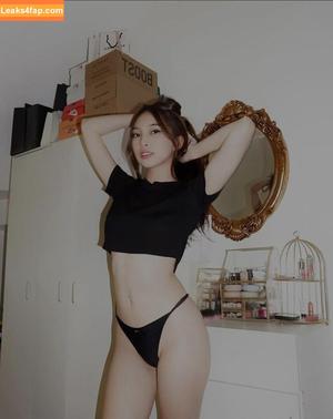 Dani Yoshida photo #0001