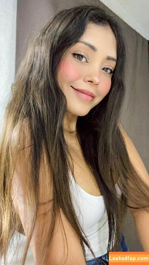Dania Altamirano photo #0046