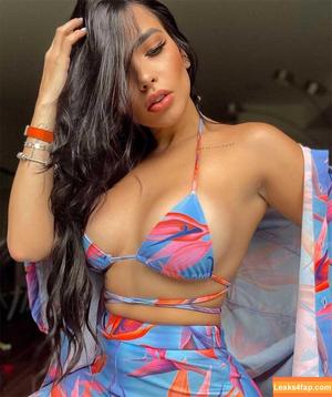 Dania Mendez photo #0010