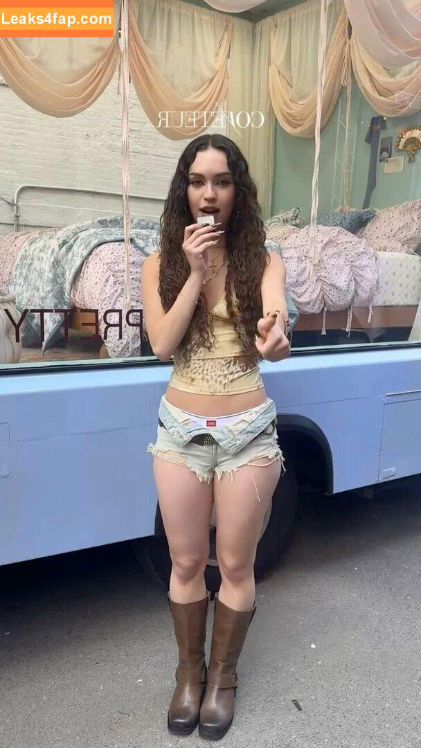 Daniela Avanzini / Katseye / daniela_avanzini leaked photo photo #0021