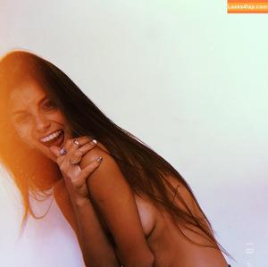 Daniela Bravo Ly photo #0009