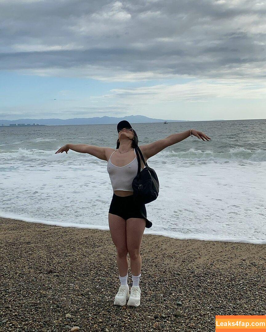 Daniela Flores alias @floresdani318 on instagram and onlyfans / floresdani318 leaked photo photo #0004