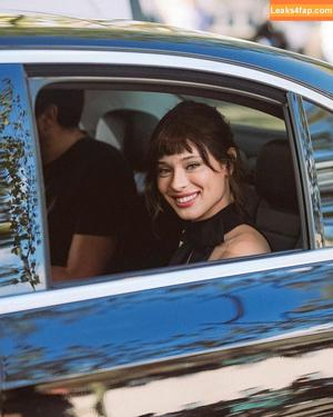 Daniela Melchior фото #0319