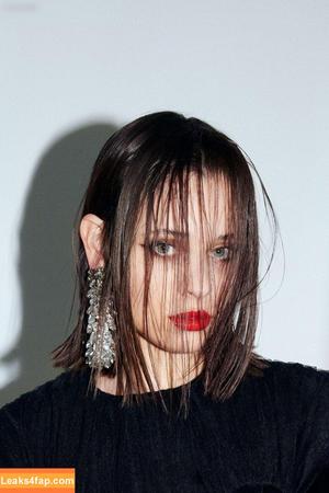 Daniela Melchior photo #0634
