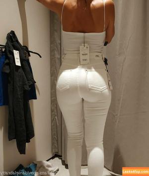 danielabratty photo #0185